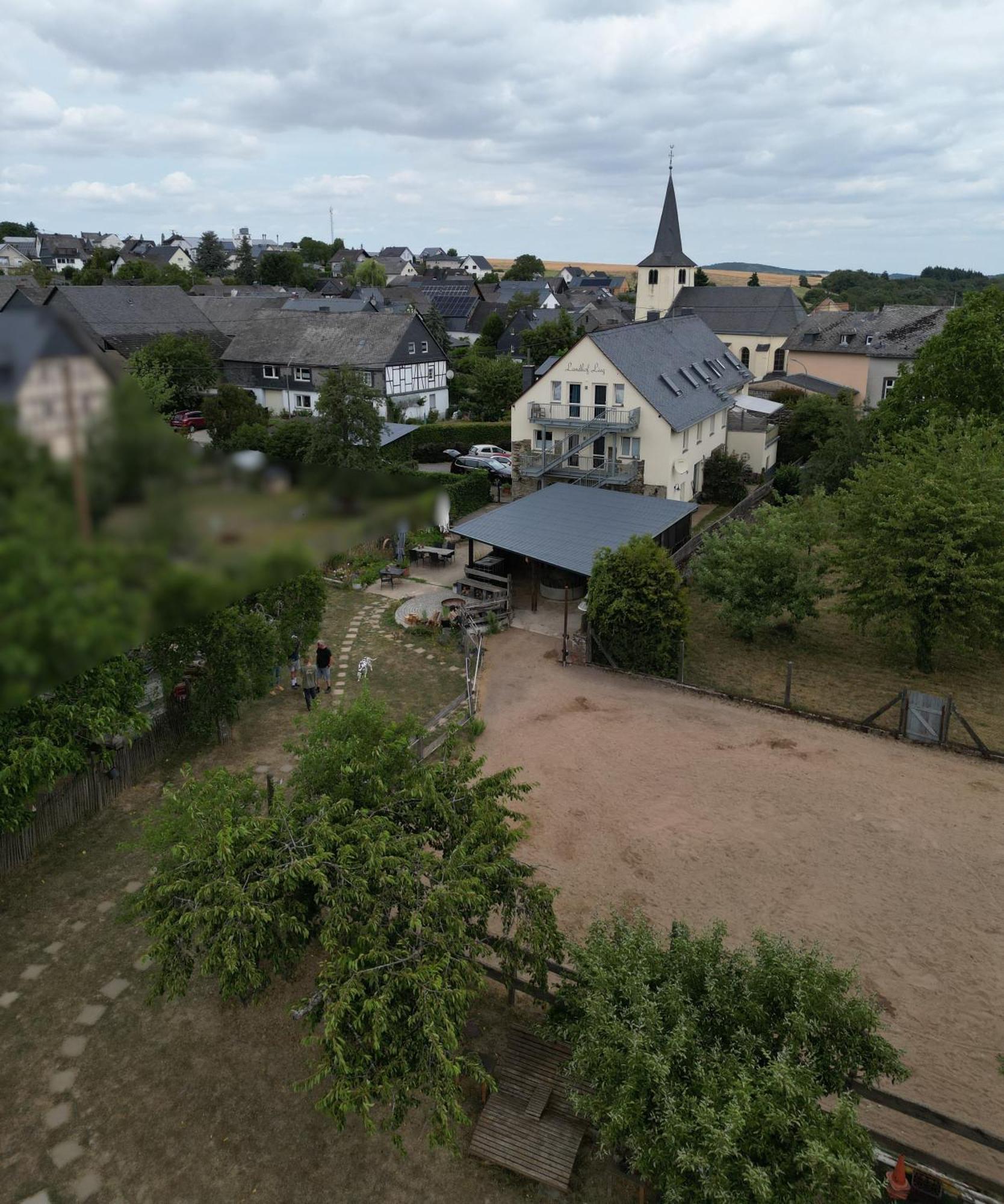 Landhof Lieg - Tierische Auszeit In Unseren Gemuetlichen Ferienwohnungen Bagian luar foto